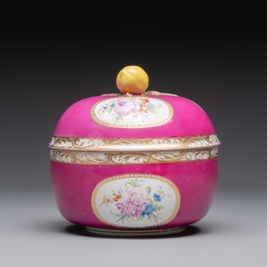 A polychrome gilt Meissen porcelain tureen and cover for the Ottoman market, Germany, ca. 1780-1800 — photo 2