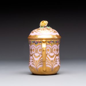 A polychrome gilt Royal Vienna porcelain 'Cherbetlik' pot and cover for the Ottoman market, 18/19th C. — photo 2