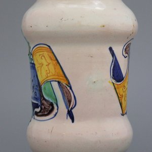 A polychrome Italian Deruta waisted albarello Cer.Oxicroti ca. 1530 — photo 3