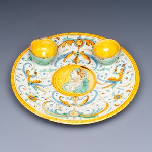 A polychrome Italian maiolica double salt plate, Deruta, 17th C. — photo 1
