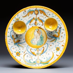 A polychrome Italian maiolica double salt plate, Deruta, 17th C. — photo 2