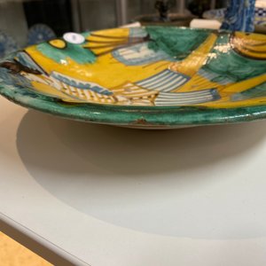 A polychrome Italian maiolica 'soldier' dish, Montelupo, 17th C. — 照片 7