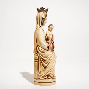 A polychrome ivory model of the Madonna and Child, prob. Dieppe, 19th C. — 照片 4
