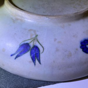 A polychrome Iznik dish with floral design, Turkey, late 16th C. — 照片 14