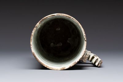A polychrome Iznik mug, late 16th C. — photo 6