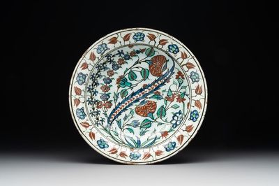 A polychrome Iznik 'saz leaf' dish, Turkey, 17th C.