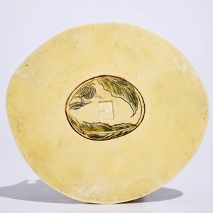 A polychrome Japanese ivory okimono of ladies presenting a gift, Meiji, early 20th C. — photo 6