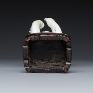 A polychrome Japanese nodding head Sarumawashi monkey playing kagura suzu — 照片 7