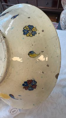 A polychrome Kutahya pottery Iznik-style dish — photo 12