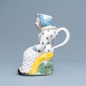 A polychrome Lille faience 'Jacqueline' jug, France, 2nd half 18th C. — photo 5