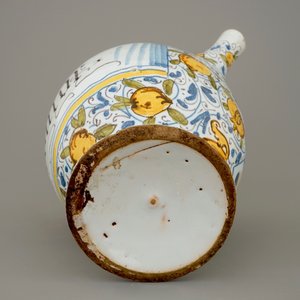 A polychrome maiolica syrup jar, Savona, 17th C. — 照片 6