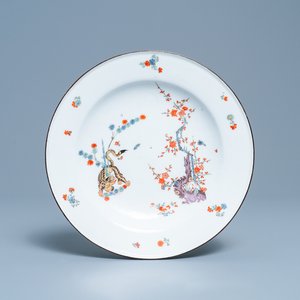 A polychrome Meissen porcelain plate with a tiger in Kakiemon style, Germany, 18th C. — photo 1