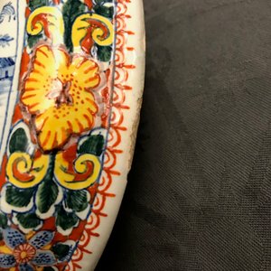 A polychrome mixed technique Dutch Delft brush back, 18th C. — 照片 3