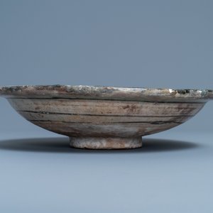 A polychrome Persian pottery dish with geometrical design, 14th C. — 照片 4
