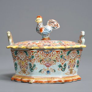 A polychrome petit feu and gilded Dutch Delft rooster-topped butter tub, 1st half 18th C. — 照片 4