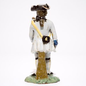 A polychrome pottery figure of a soldier, Brussels or France, 18th C. — 照片 3