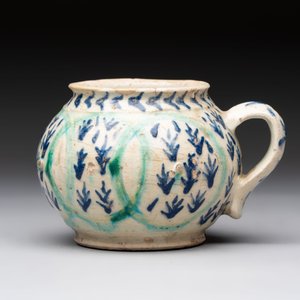 A polychrome pottery Kutahya cup and a mug, Turkey, 18th C. — photo 8