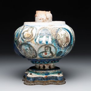 A polychrome Qajar ewer and a gilt bronze-mounted vessel, Iran, 19th C. — photo 9