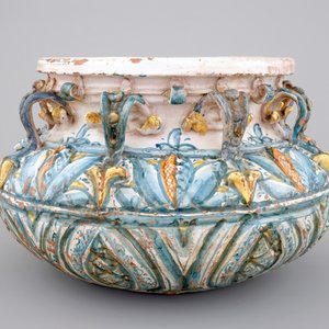 A polychrome relief-decorated basin, Winterthur, Switzerland, 16th C. — 照片 4