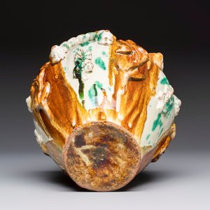 A polychrome Saintonge pottery vase with rope twist handles and mascarons, France, 17th C. — 照片 7