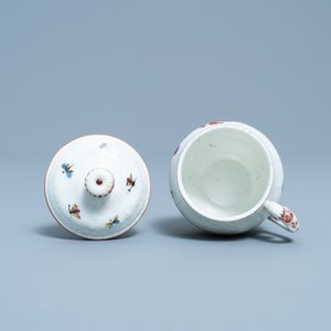 A polychrome Tournai porcelain plate and a cream bowl and cover with birds, 18th C. — 照片 8