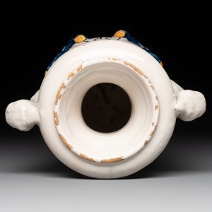 A polychrome two-handled vase, Nevers, 17th C. — photo 5