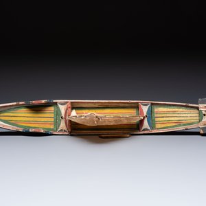 A polychrome wooden model of a traditional Madurese boat, Indonesia, 19/20th C. — foto 6