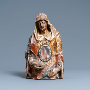 A polychromed and gilded limewood reliquary bust of a female saint, Germany, 2nd half 16th C. — 照片 2