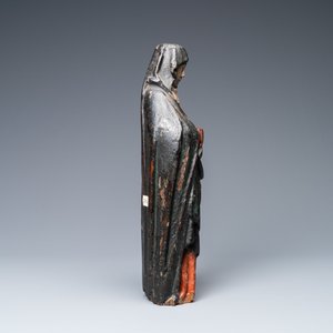 A polychromed oak figure of a Golgotha Madonna, ca. 1500 — 照片 5