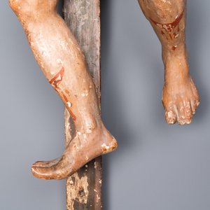 A polychromed wooden figure of the crucified Saint Dismas or 'The penitent thief', Spain, 16th C. — 照片 4