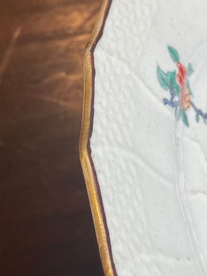 A porcelain Kakiemon-style plate, France, Chantilly, 18th C. — photo 4