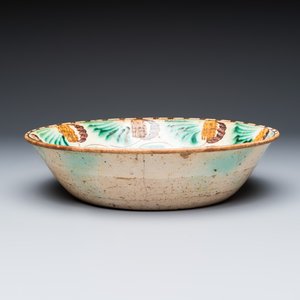 A Portuguese Ratinho pottery bowl decorated with a bird — photo 5
