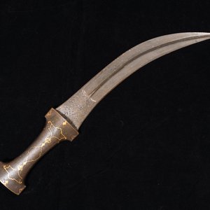 A Qajar damascened steel 'jambiya' dagger, Persia, 19th C. — photo 2