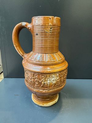 A Raeren stoneware 'peasant dance' jug, late 16th C. — photo 2