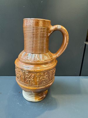 A Raeren stoneware 'peasant dance' jug, late 16th C. — photo 4