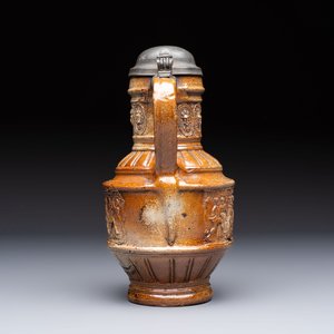 A Raeren stoneware 'Peasants Dance' jug with a mounted pewter lid, dated 1587 — foto 3
