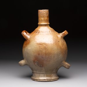 A Raeren stoneware pilgrim's flask, Germany, 17th C. — photo 2