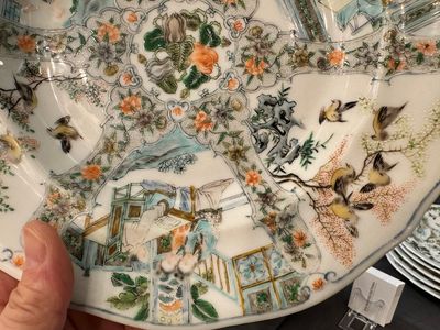 A rare 30-piece KPM porcelain service with Cantonese famille verte painting, China and Germany, 19th C. — photo 44