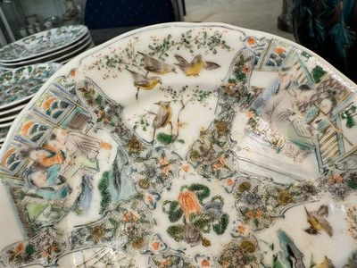 A rare 30-piece KPM porcelain service with Cantonese famille verte painting, China and Germany, 19th C. — photo 71