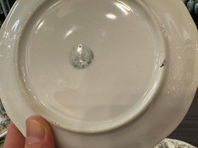 A rare 30-piece KPM porcelain service with Cantonese famille verte painting, China and Germany, 19th C. — photo 74