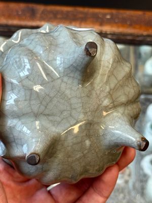 A rare and fine Chinese guan-type flower-shaped tripod censer, Song/Yuan — 照片 10
