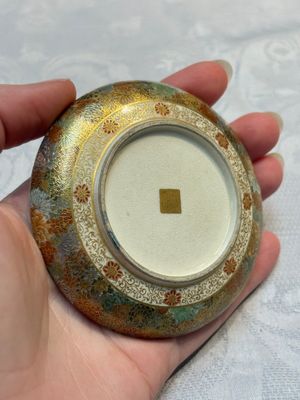 A rare and fine Japanese Satsuma box and cover, signed Yabu Meizan (1853-1934), Meiji, 19/20th C. — 照片 9