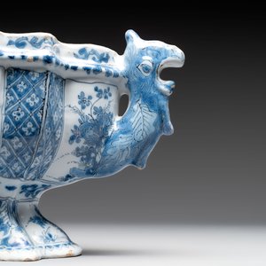 A rare and important blue and white Dutch Delft two-part tulip vase, late 17th C. — photo 6