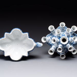 A rare and important blue and white Dutch Delft two-part tulip vase, late 17th C. — photo 10
