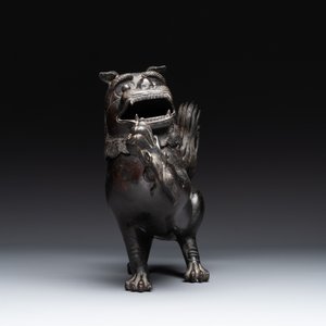 A rare and large Chinese bronze lion-form censer, Southern Song — foto 6
