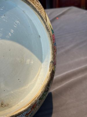 A rare and large Chinese Canton famille rose 'mandarin subject' bowl, Hua Xuan 花軒 and Ju Qing 居清 mark, Qianlong — 照片 30