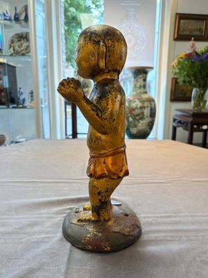 A rare and large Chinese gilt-lacquered bronze Buddha, Ming — 照片 2