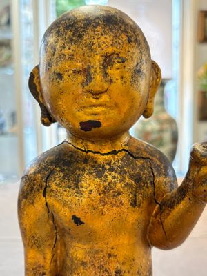 A rare and large Chinese gilt-lacquered bronze Buddha, Ming — 照片 8