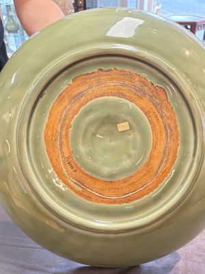A rare and large Chinese Longquan celadon 'lotus bouquet' dish, Ming, early 15th C. — photo 11