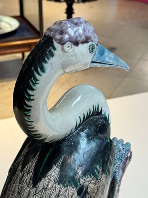 A rare and large Chinese polychrome-glazed crane on a rock, 18/19th C. — foto 15